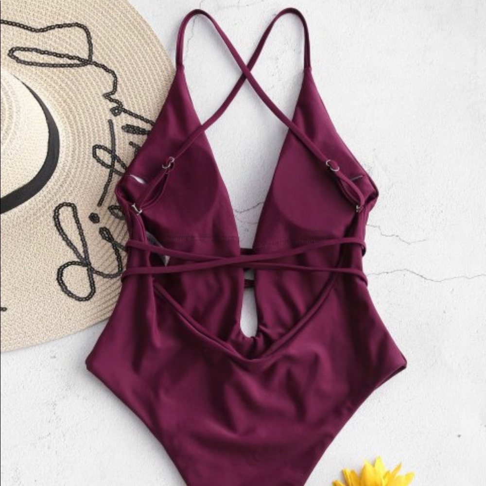 𝕊𝕖𝕩𝕪 𝔹𝕒𝕥𝕙𝕚𝕟𝕘 𝕊𝕦𝕚𝕥 👙 - Picture 3 of 9